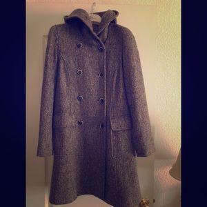 Winter coat in color light brown